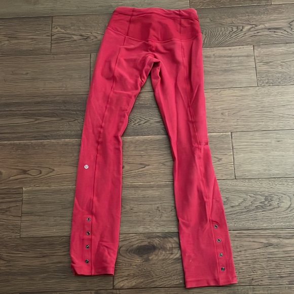 Size 4 Lululemon pants - Picture 2 of 5